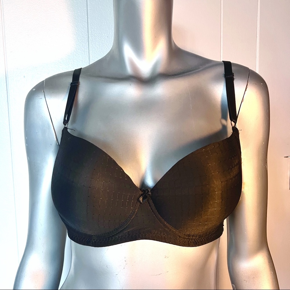 Victoria’s Secret underwire bra 36B black